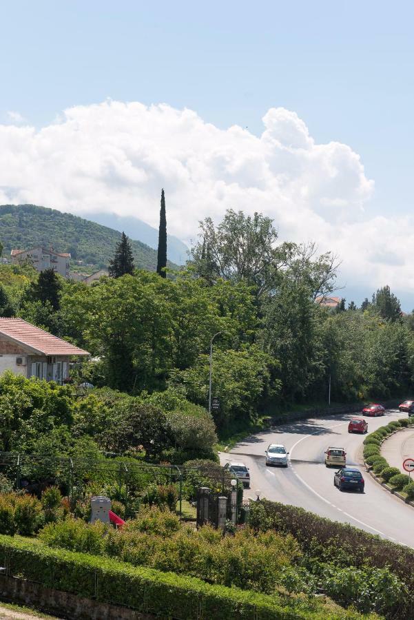 Sunray Lejlighed Tivat Eksteriør billede